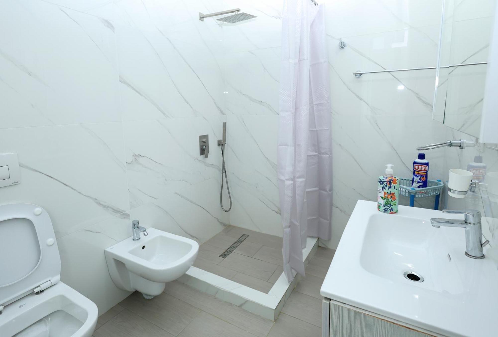 Romina Apartment Berat Exterior photo